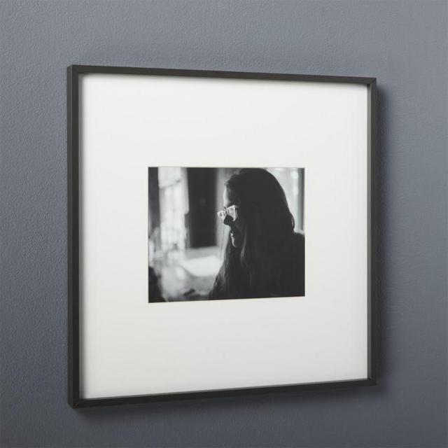 gallery black 8x10 picture frame