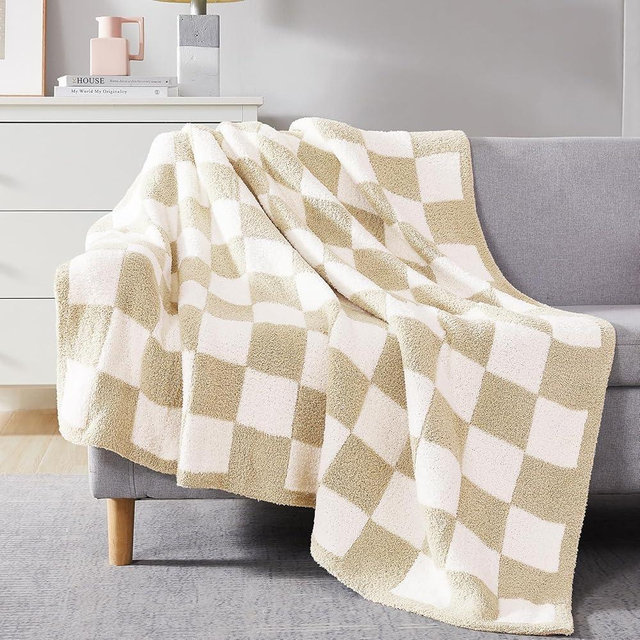 WRENSONGE Checkered Throw Blanket, Beige Soft Cozy Fluffy Warm Hand Made Throw Blankets for Couch, Sofa, Chair, Bed, Camping, Picnic, Travel Lightweight Bed Blanket - 60"*80"