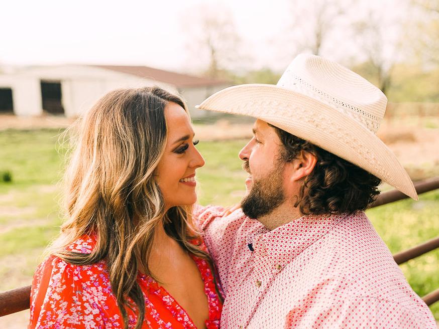 The Wedding Website of Lindsey Dougherty and Gus Hinson