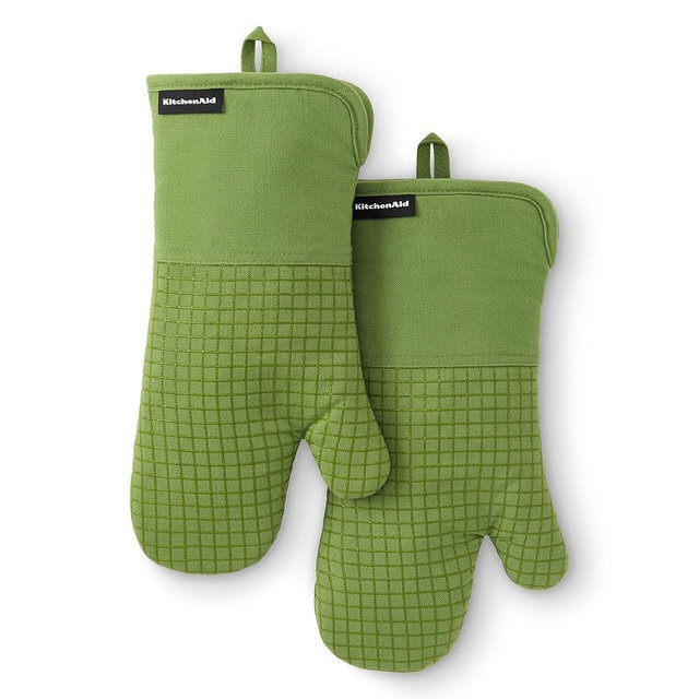KITCHENAID Gourmet Series Gridlines Oven Mitts 2-Pack Set, Heat Resistant up to 600°F, Soft Silicone Grip, Magnetic Cuff, Matcha Green, 7"x14"