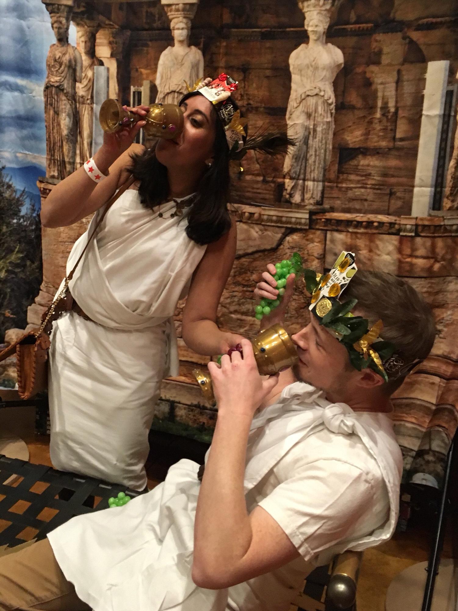 Toga-PARTY!