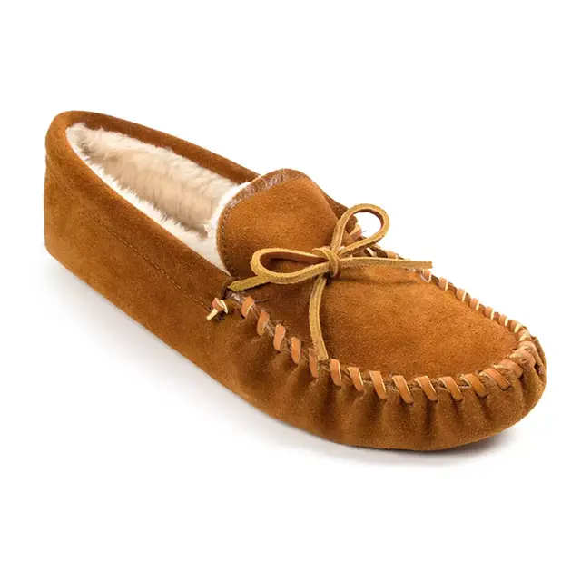 Minnetonka® Size 10 Men's Pile-Lined Soft Sole Slippers in Brown
