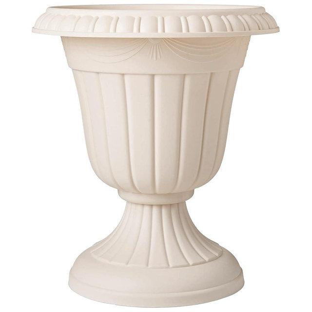 Arcadia Garden Products Classic Traditional Plastic Urn Planter Indoor/Outdoor