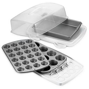 Wilton® Ultimate Bake and Carry 6-Piece Bakeware Set
