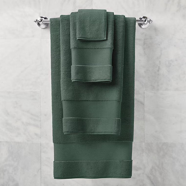 Frontgate Resort Bath Sheets in Pine