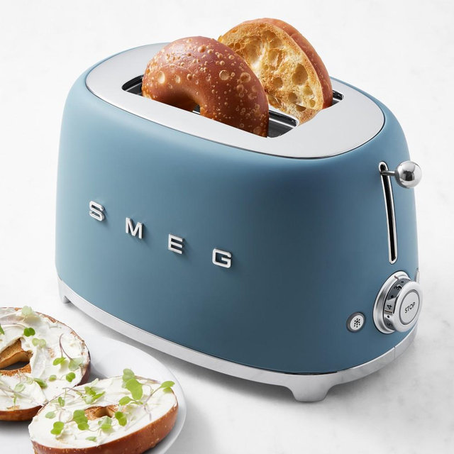 SMEG 2-Slice Toaster, Matte Fog Blue