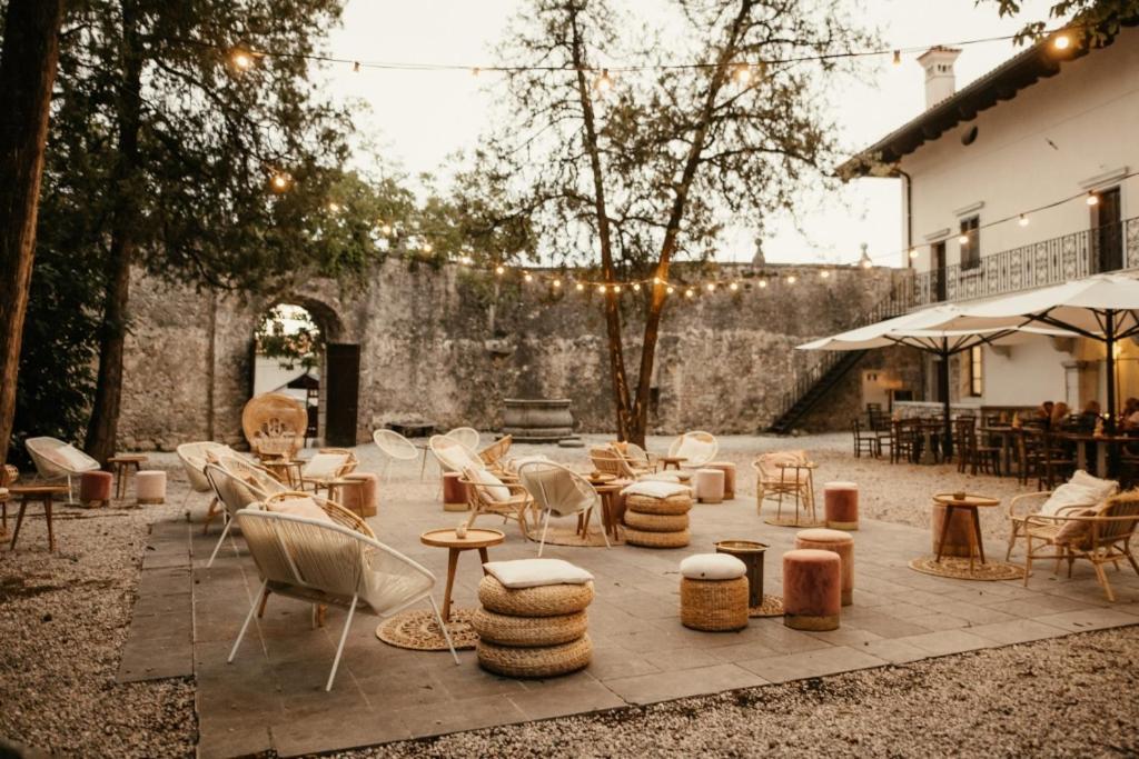 The Wedding Website of Amelia Mcgahan and Žiga Mihelčič