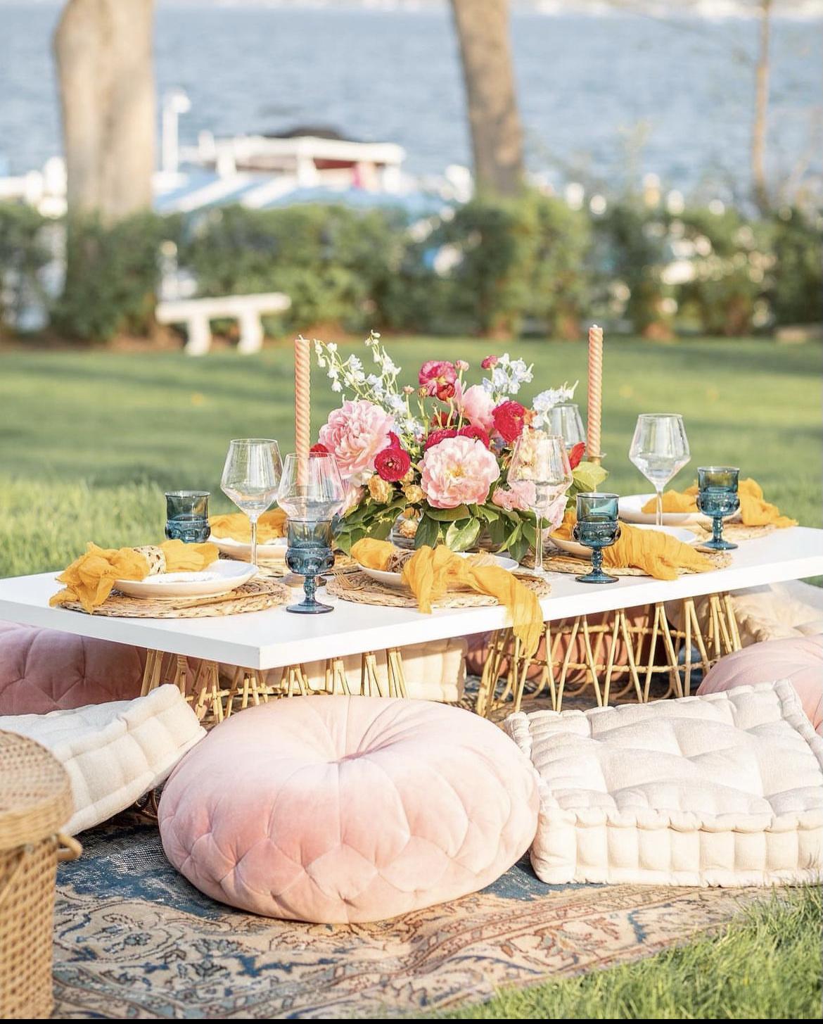 PRIVATE PICNIC
Parker Drive