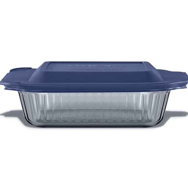 Pyrex Colors (8"x8") Tinted Glass Baking Dish with BPA-Free Lid, Oblong Bakeware Glass Pan For Casserole & Lasagna, Dishwasher, Freezer, Microwave and Pre-Heated Oven Safe, Smoke