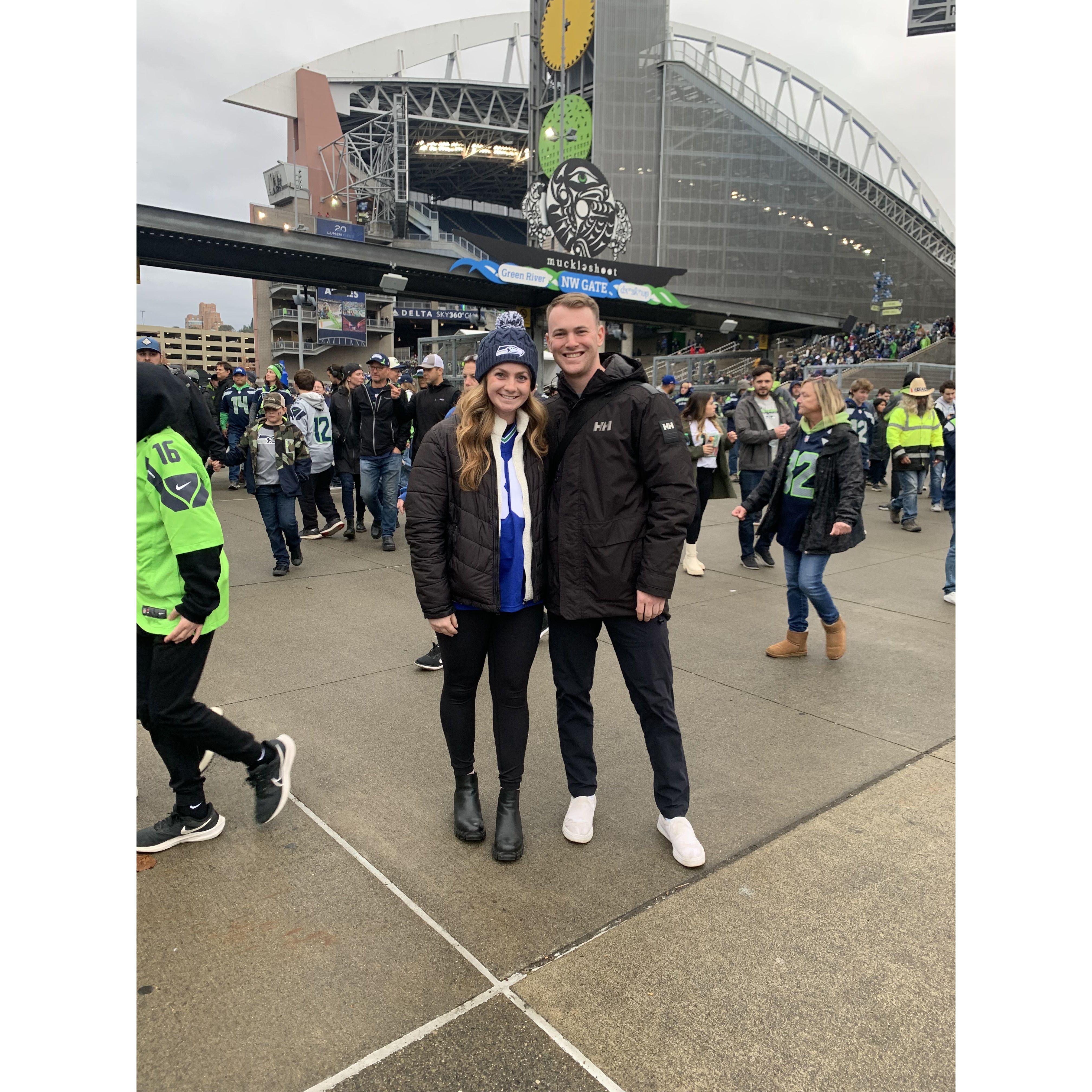 Eli's first Seahawks game!! (October 2022)