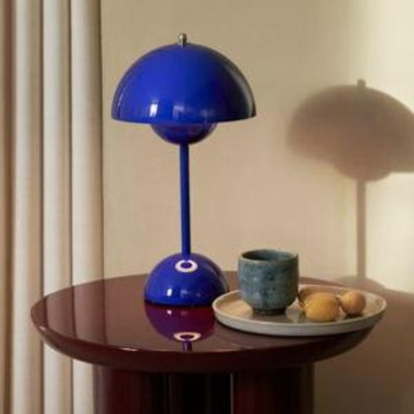 VP9 Flowerpot Portable Lamp