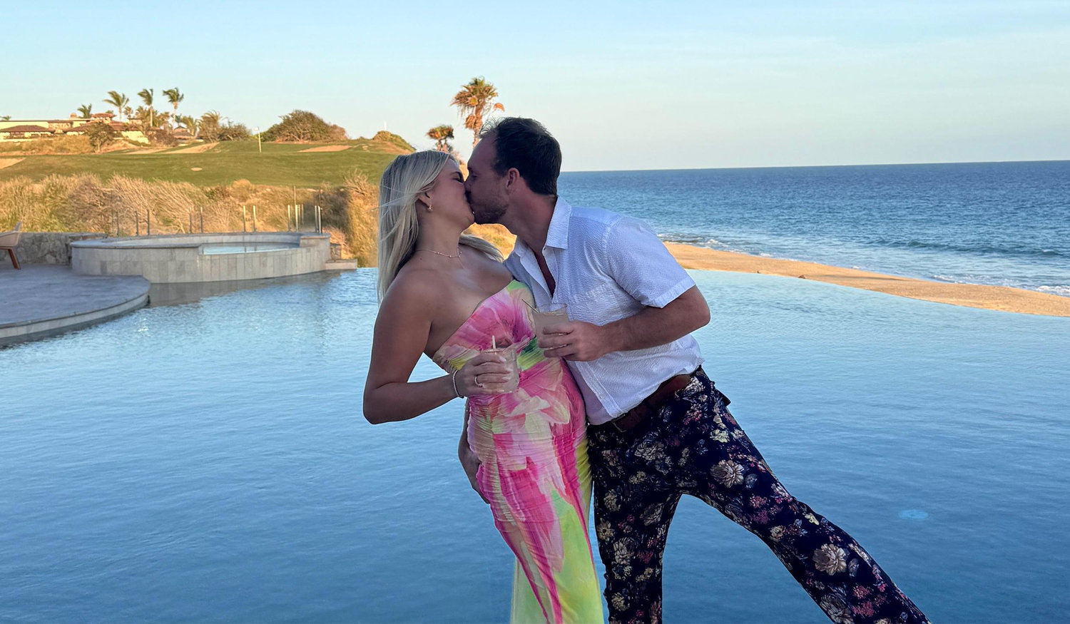 The Wedding Website of Alyssa Main and Jake Fieldseth