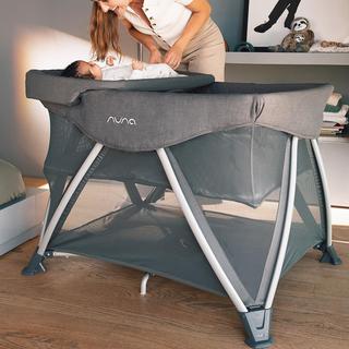 SENA Aire Bassinet with Changer
