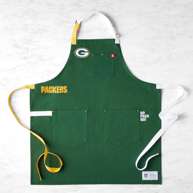 NFL x Hedley & Bennett Essential Apron, Green Bay Packers