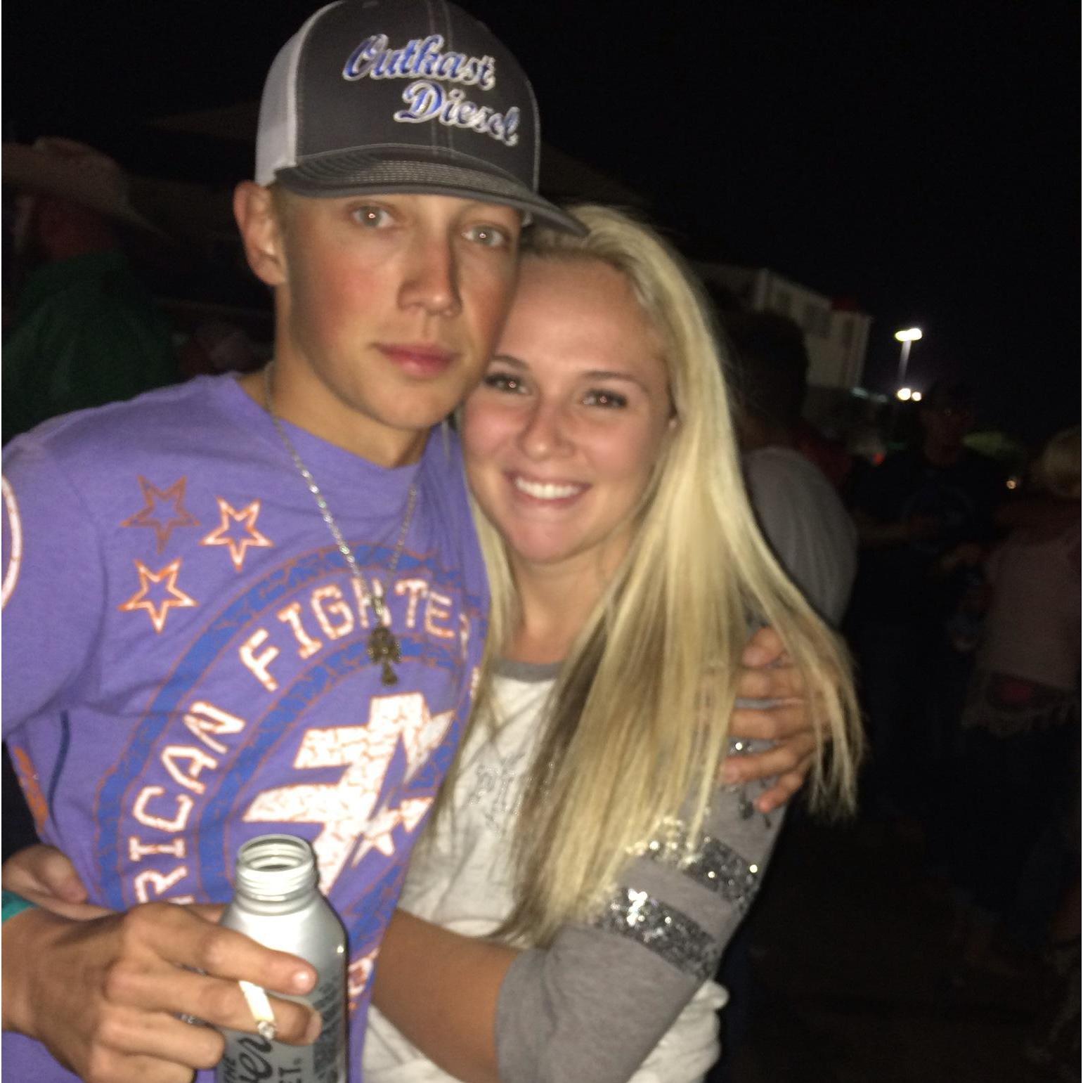 Our very first picture and concert together!!