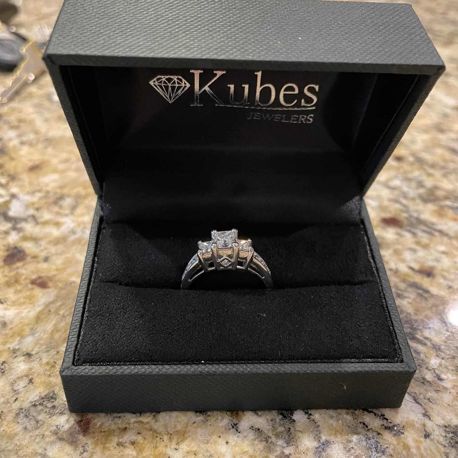 The ring 💍 