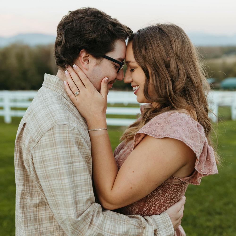 Taylor Lamb and Garrett Patterson's Wedding Website, image size:1000x1000