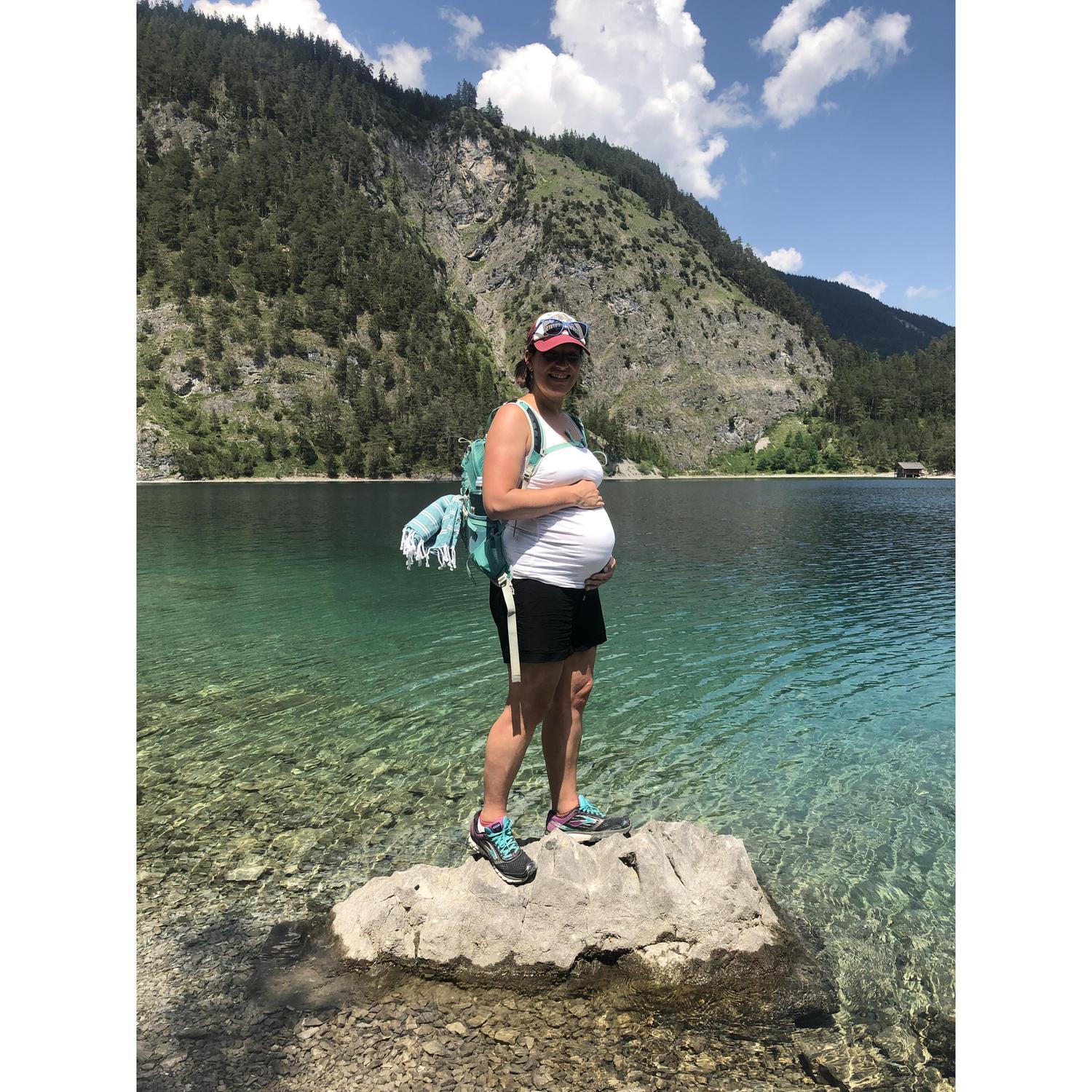 Betsy and Bump at Blindsee in Austria (23 weeks)