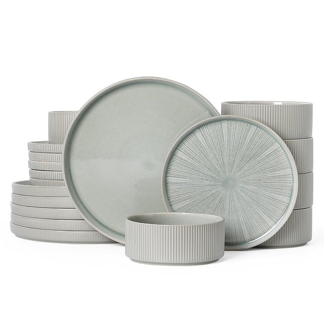 ALOFMO Dinnerware Sets, Ceramic Plates and Bowls Set 18 Piece Dinnerware for 6 Chip Resistant Stoneware with Advanced Inkjet Printing Technology, Dishwasher and Microwave Safe-Sage Green