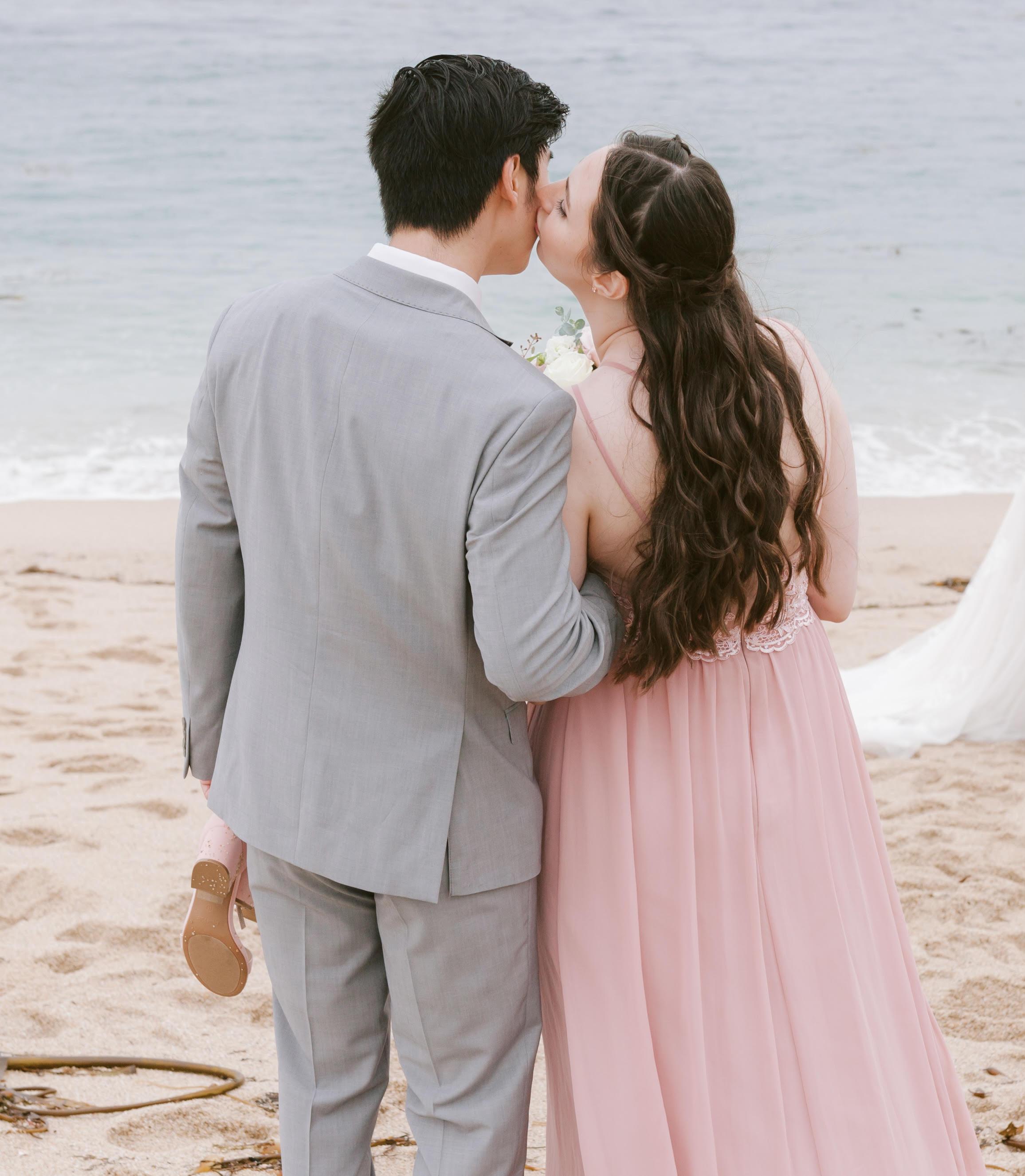 The Wedding Website of Hannah Andrews and Carlton Chang