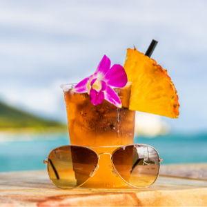 Drinks on the Maui Beaches
