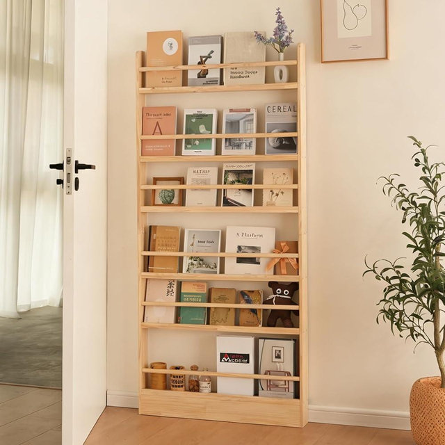 Baveke 6 Tier Behind The Door Bookshelf & Montessori Kids Book Shelf, Wall Mount Shelves for Bedroom, Space- Saving Bookcase Nursery, Solid Wood Bookshelf for Living Room, Natural（FSC-Certified Wood）