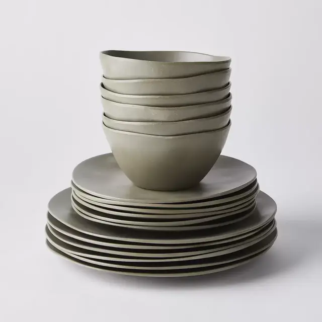 Planta Organic Outdoor Dinnerware