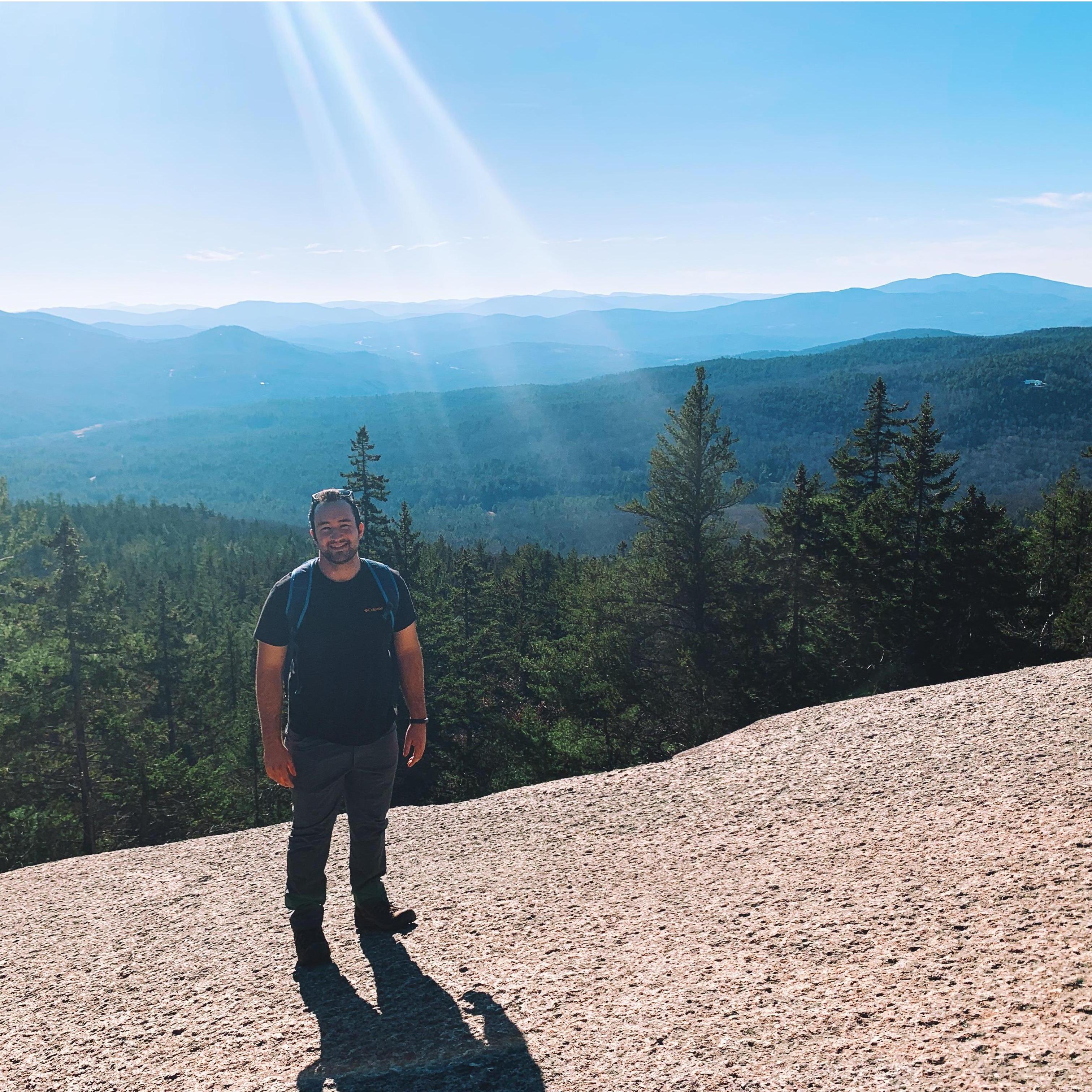 A warm hike on Welch and Dickey Loop in November 2020. One of our favorite hikes.