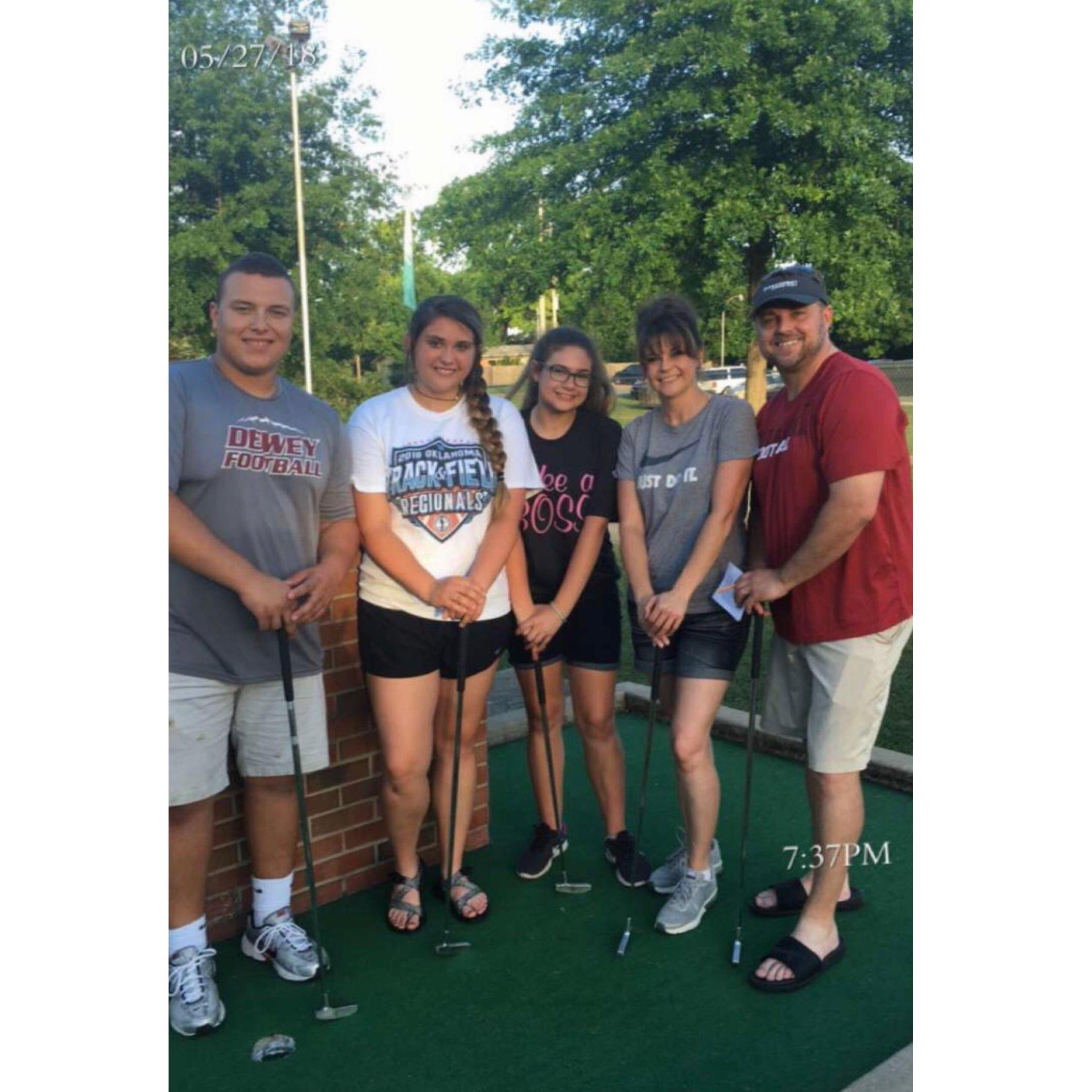 Family Mini Golf