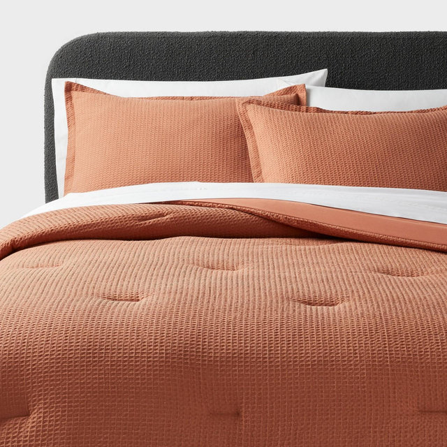 Full/Queen Trad Washed Waffle Weave Comforter and Sham Set Rustic Red Barn - Threshold™