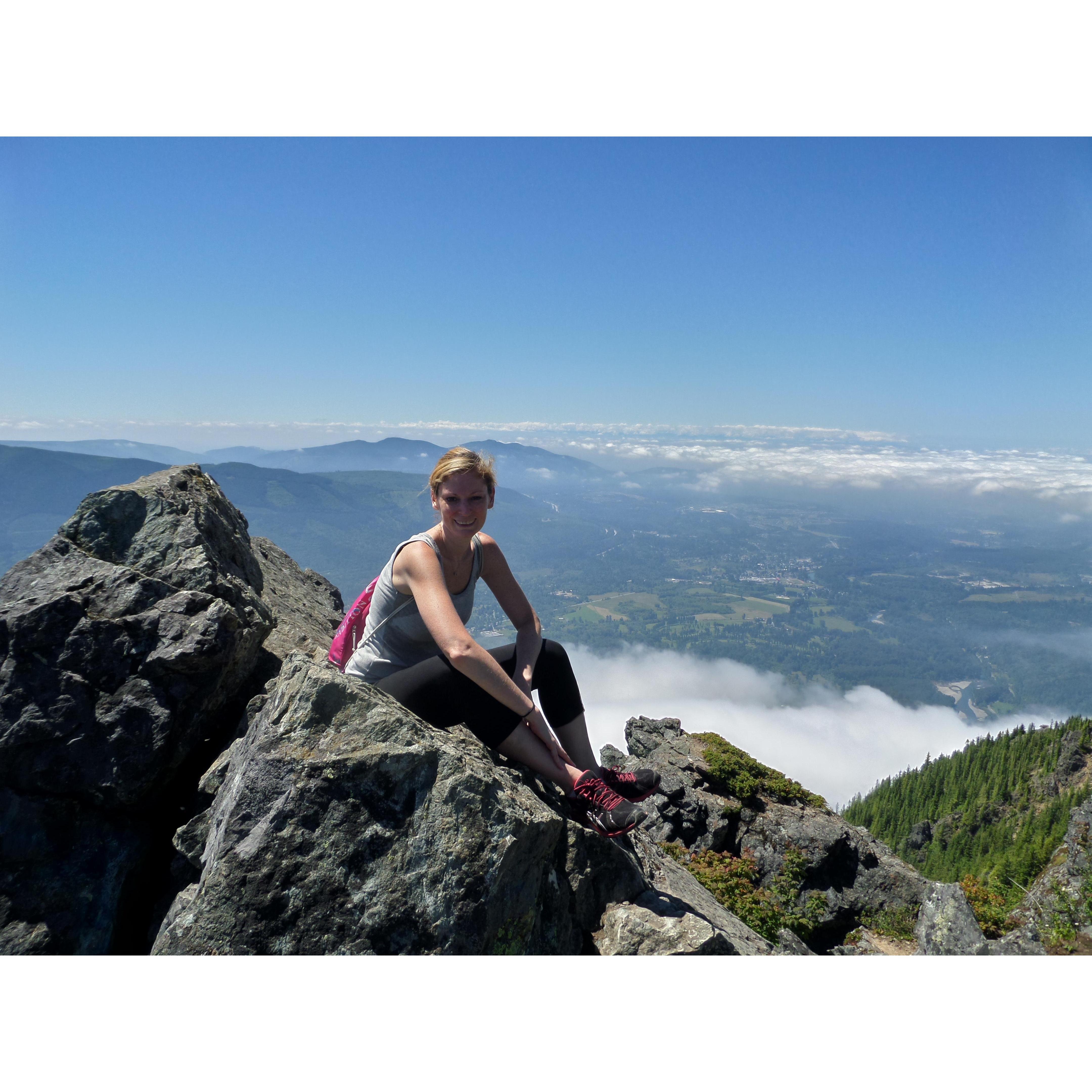 Following a tough hike up, finally sitting above the clouds in Snoqualmie, Washington. Jaimee would go on to sprain her ankle on the decline 1 hour later...