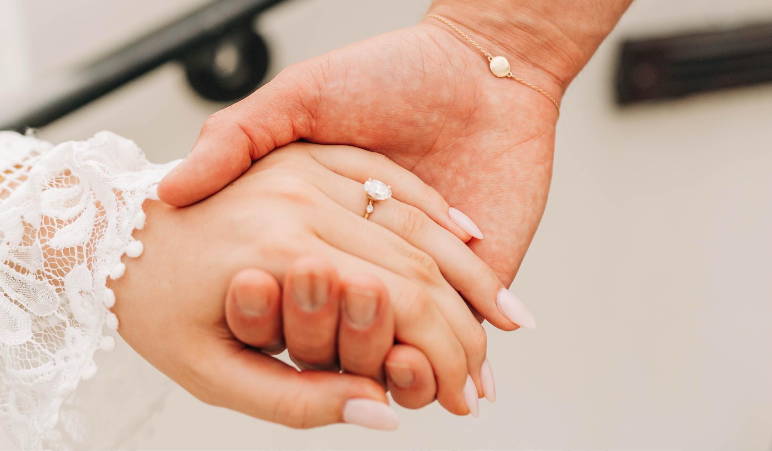 The Wedding Website of Alena Gartside and Kris Gartside