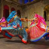 Dharohar folk dance show at Bagore ki haveli