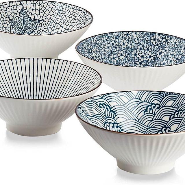 Qinlang 38 oz Japanese Ramen Bowls, Cereal Bowls, Soup Bowls, Pho Bowls, Noodle Bowls, Blue and White Ceramic Bowls Set of 4, 8 inches