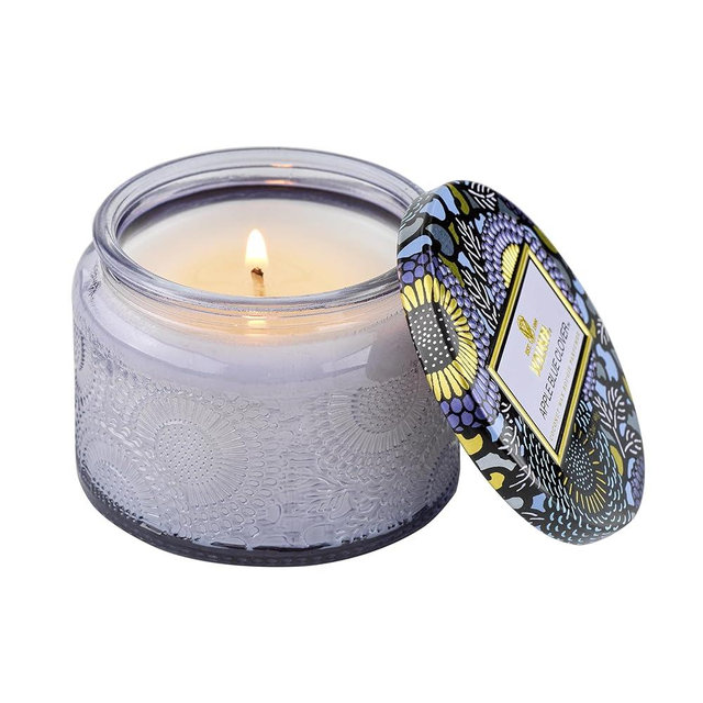 Voluspa Apple Blue Clover, Petite Candle Jar, 3.2 oz, 25 Hour Burn Time, Coconut Wax for Clean Burning, Handcrafted in The USA