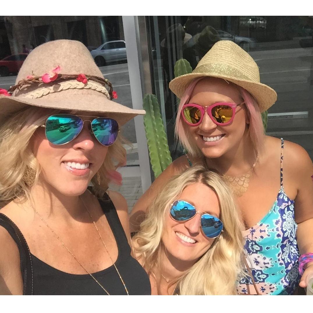 Festie Besties!