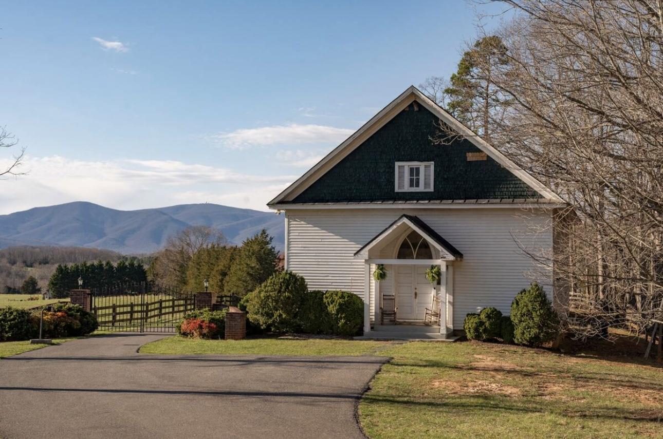 The Wedding Website of Hannah Parrish and Isaac Murphy