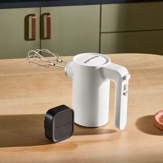 Go™ Cordless Hand Mixer