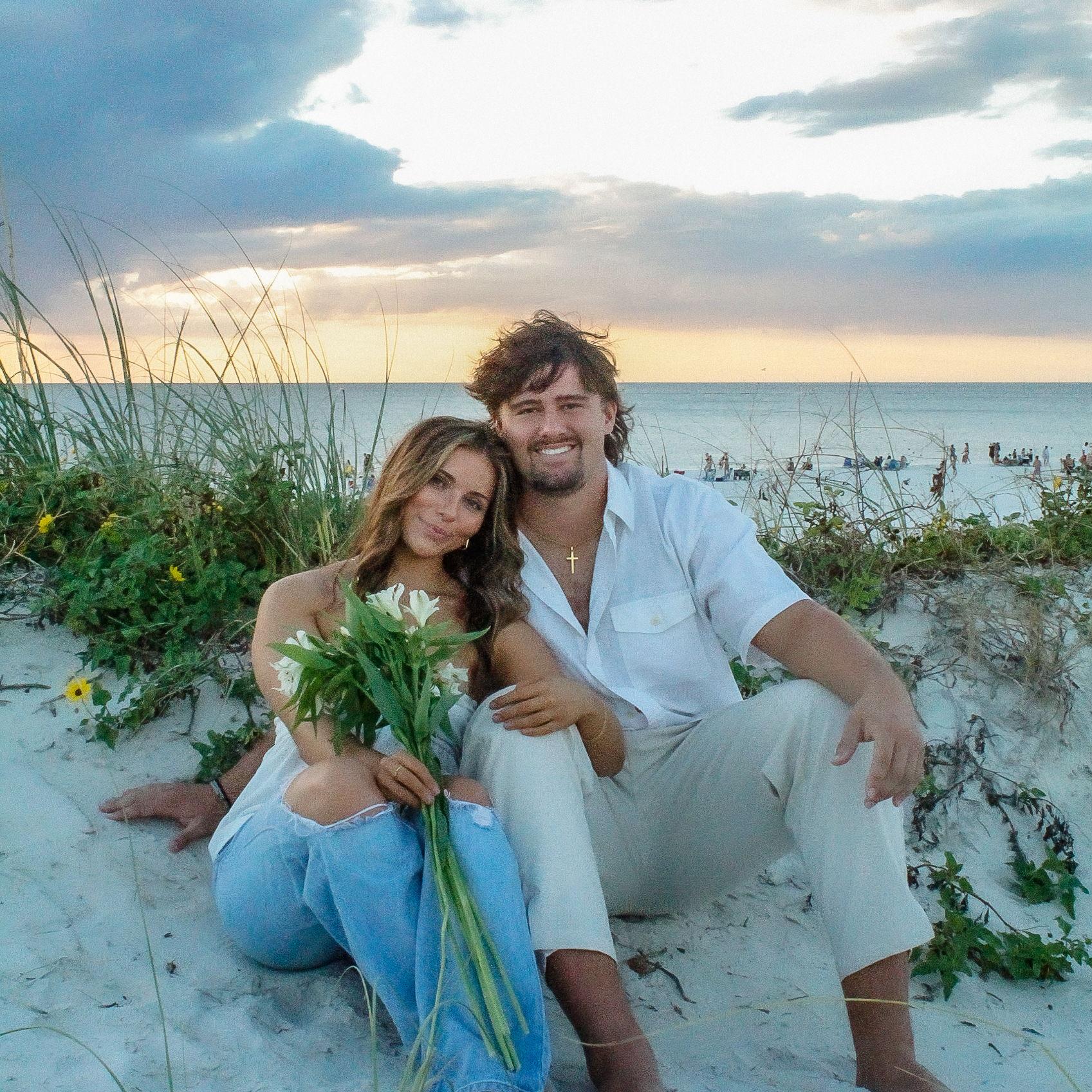 Our one year anniversary pictures, celebrating a beautiful 365 days! 🤍