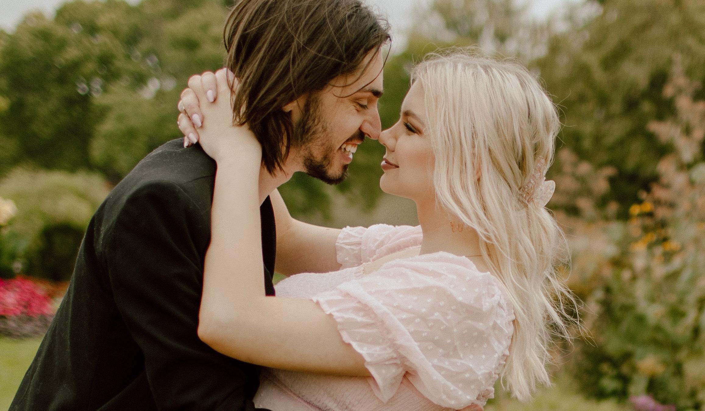 The Wedding Website of Jennifer Fox and Justus Morschauser