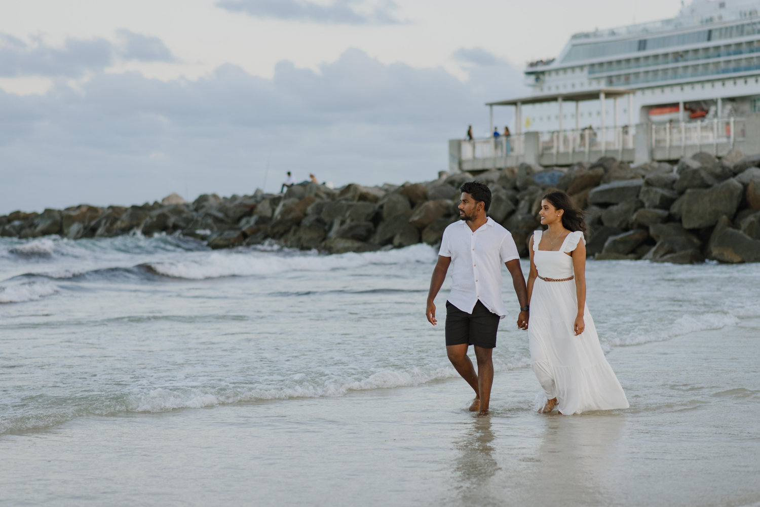 The Wedding Website of Kavindu Lokuliyana and Dilini Kekulawala