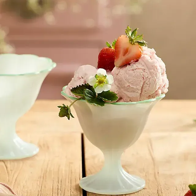 Ruffle Rim Dessert Coupes, Set of 2