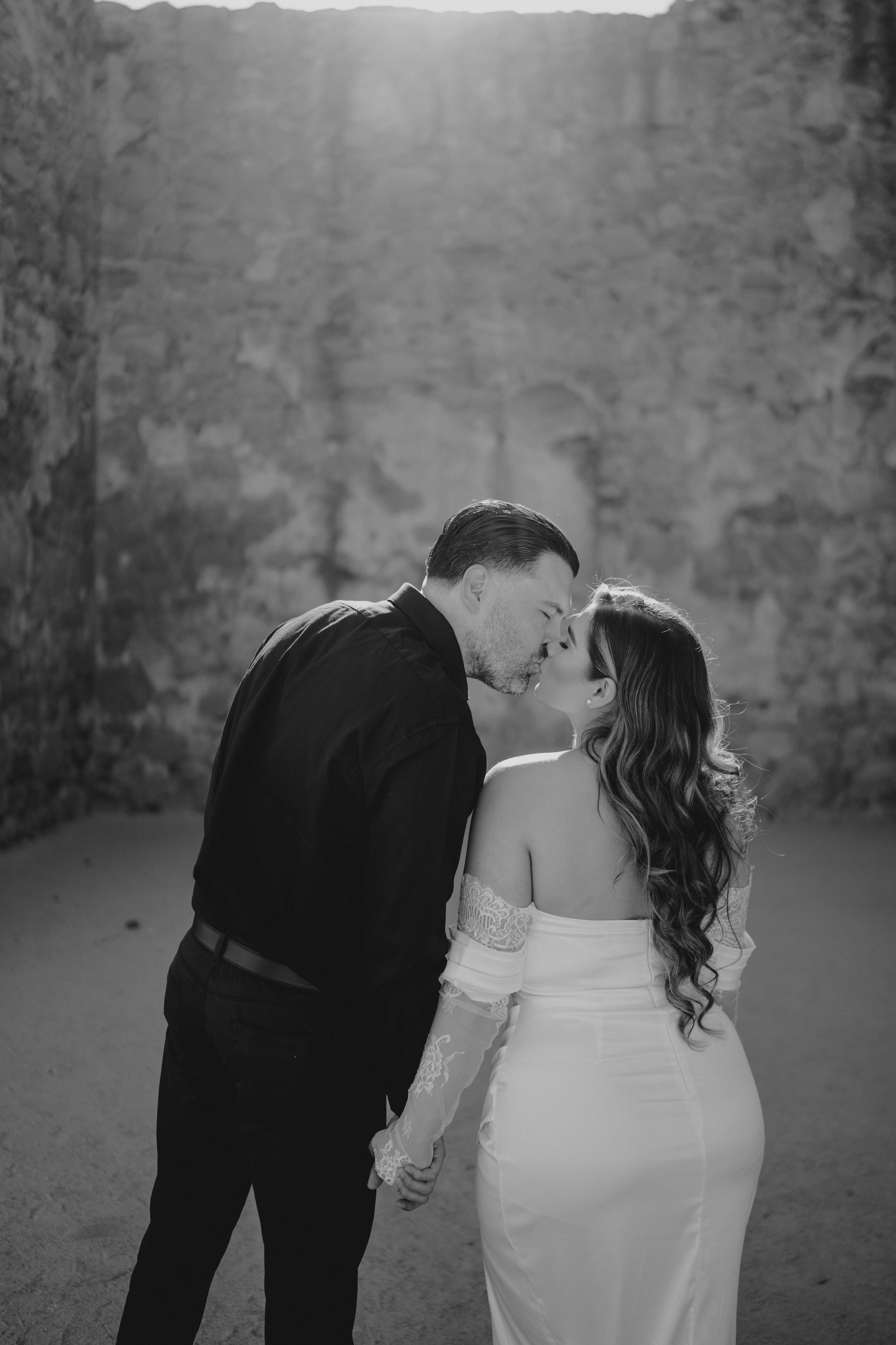 The Wedding Website of Lupe Valencia and John Thoreson