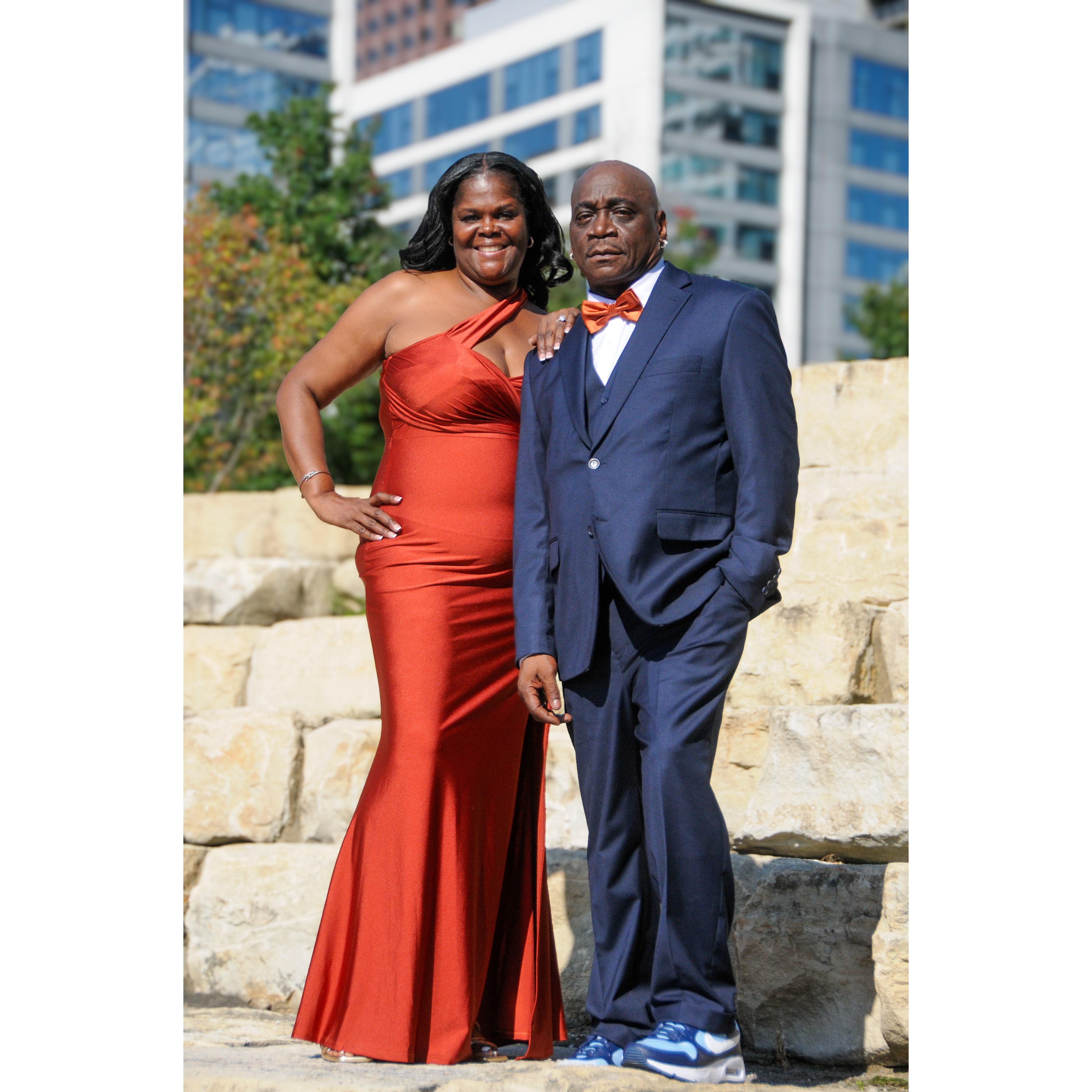 Mr. & Mrs. Ollie loading....