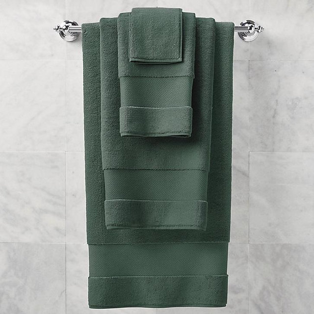 Frontgate Resort Collection Bath Towel in Pine