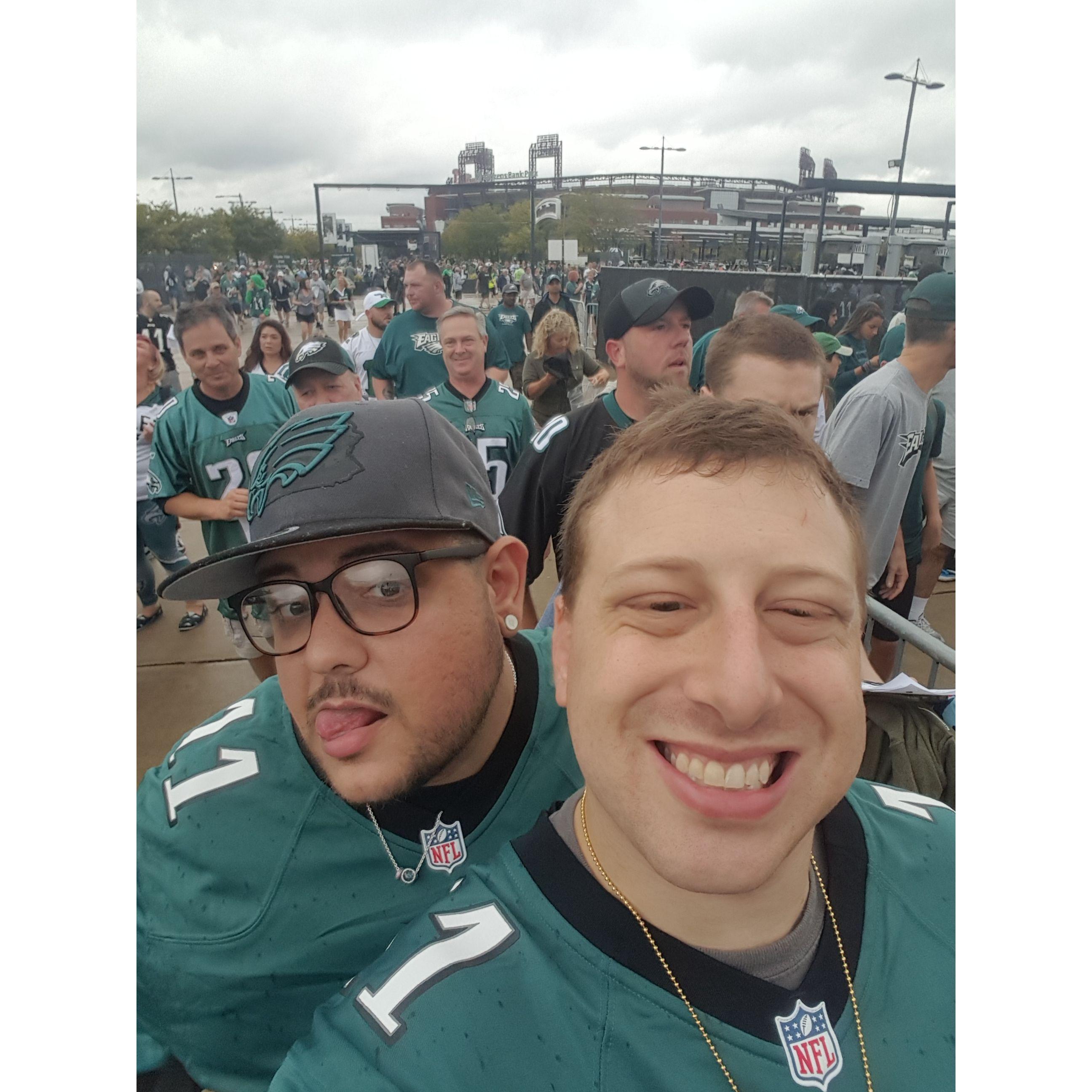 Watching the Eagles win against the Arizona Cardinals, October 2017