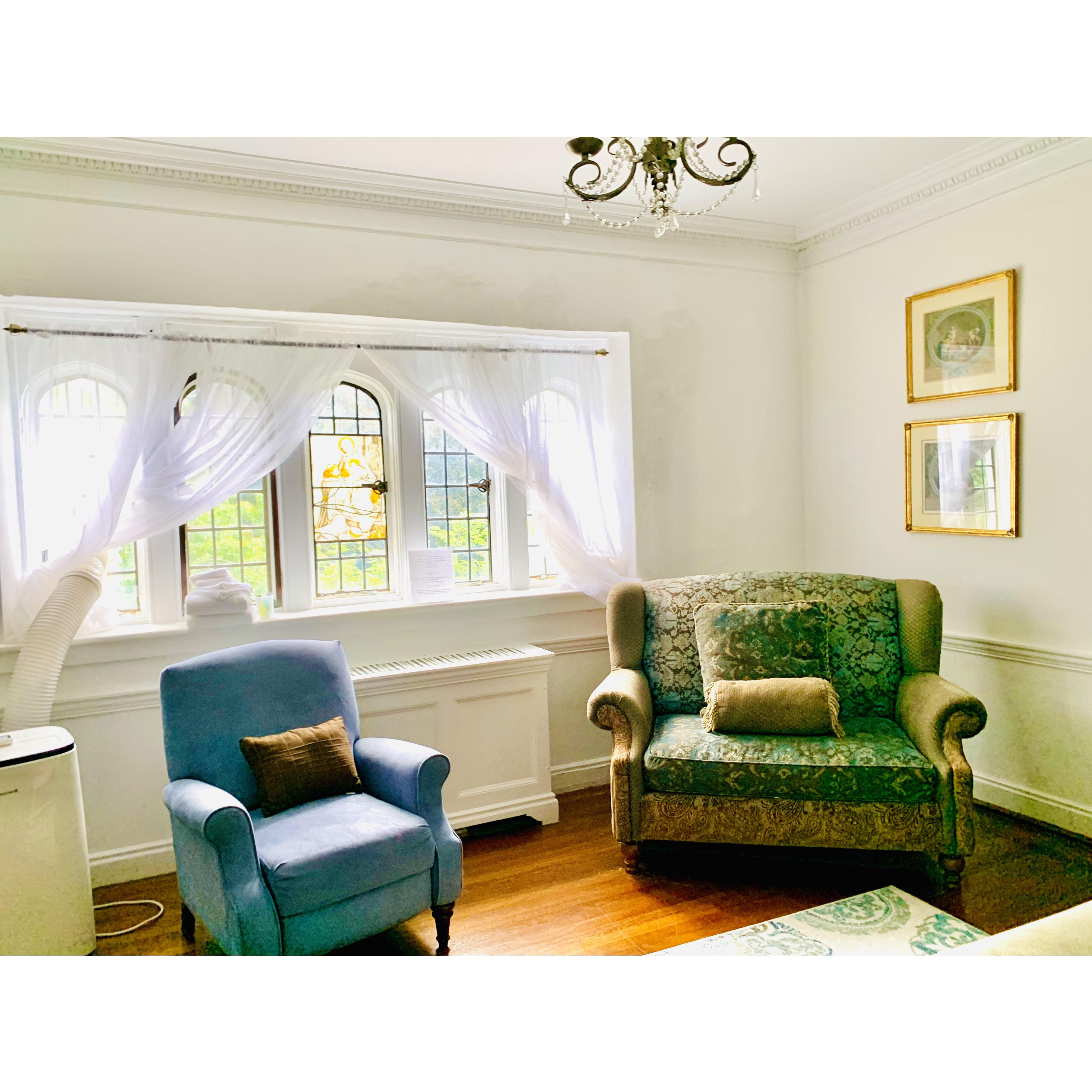 Room at Skylands Manor