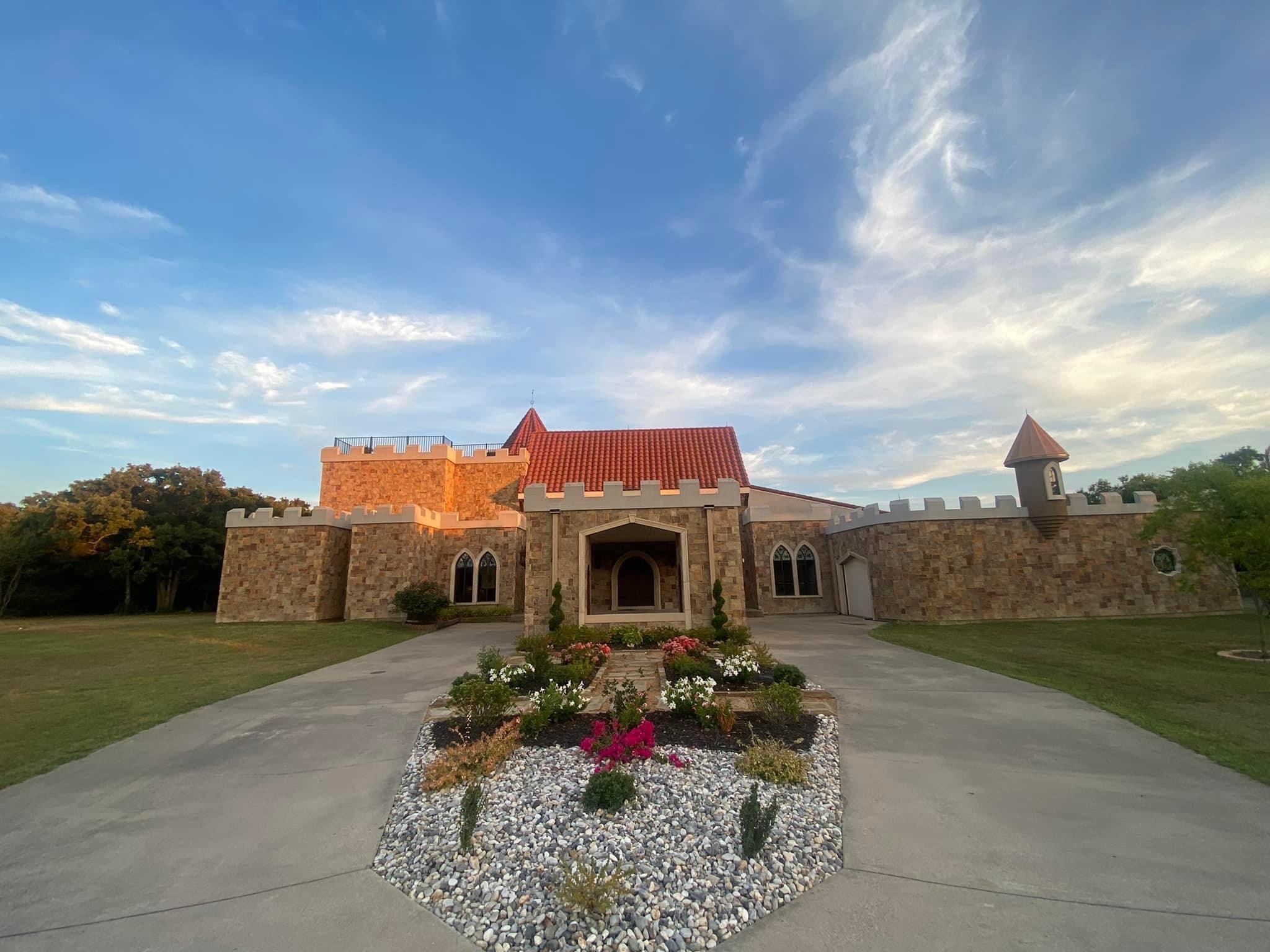 The Wedding Website of Patrick Green and Lucero Garcia