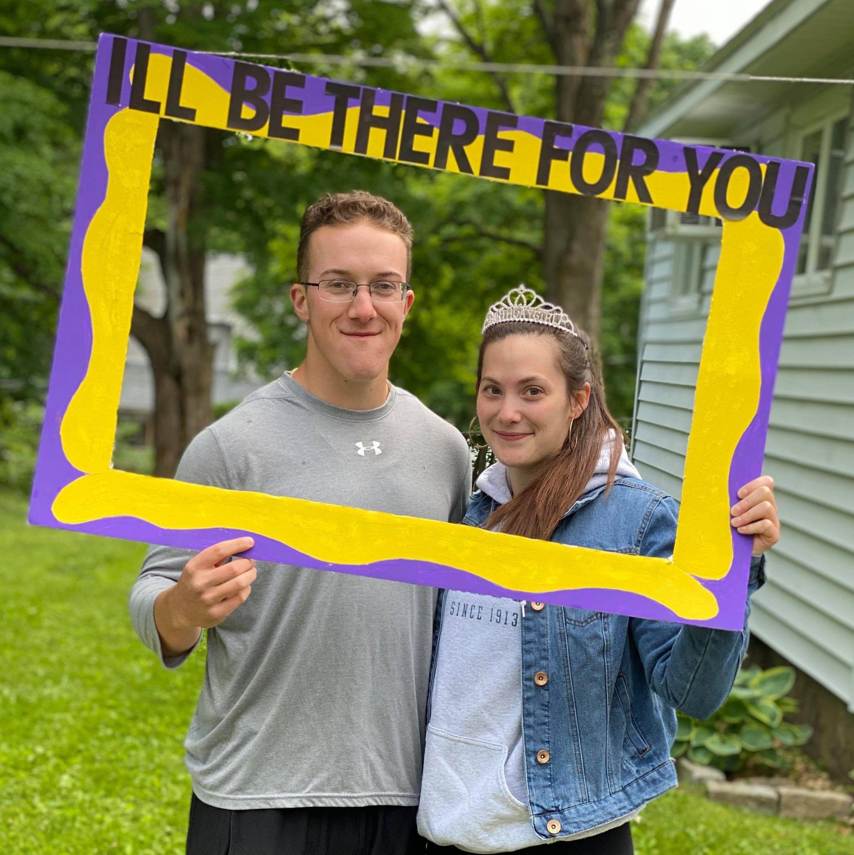 2020: FRIENDS surprise COVID birthday