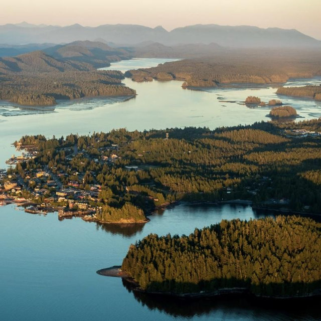 Honeymoon Airbnb- Tofino, Canada